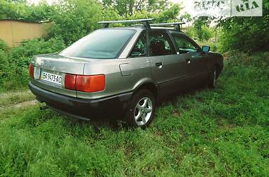 Седан Audi 80 1987 в Светловодске