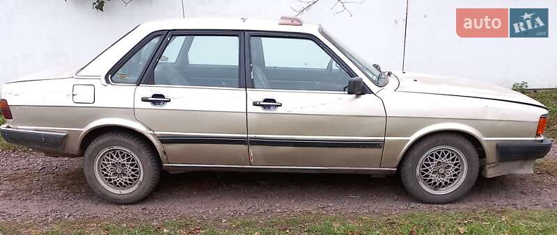 Седан Audi 80 1983 в Дубно фото 3 Седан Audi 80 1983 в Дубно
