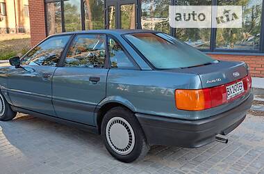 Седан Audi 80 1988 в Нетішині