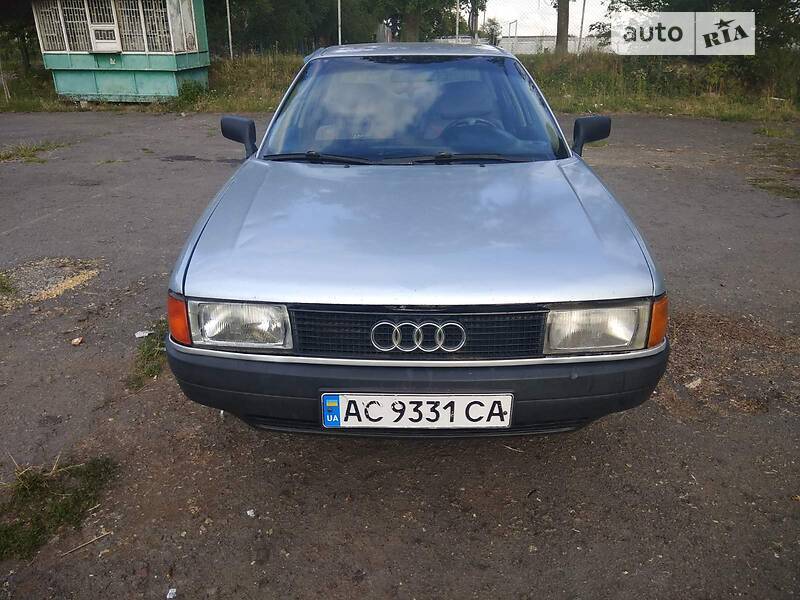 Седан Audi 80 1988 в Демидовке