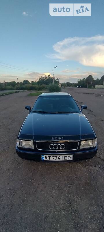 Седан Audi 80 1993 в Калуші