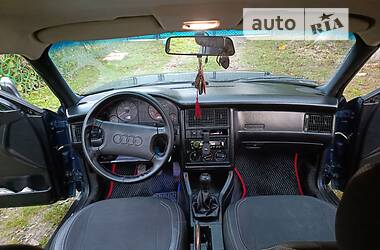 Седан Audi 80 1987 в Новояворівську