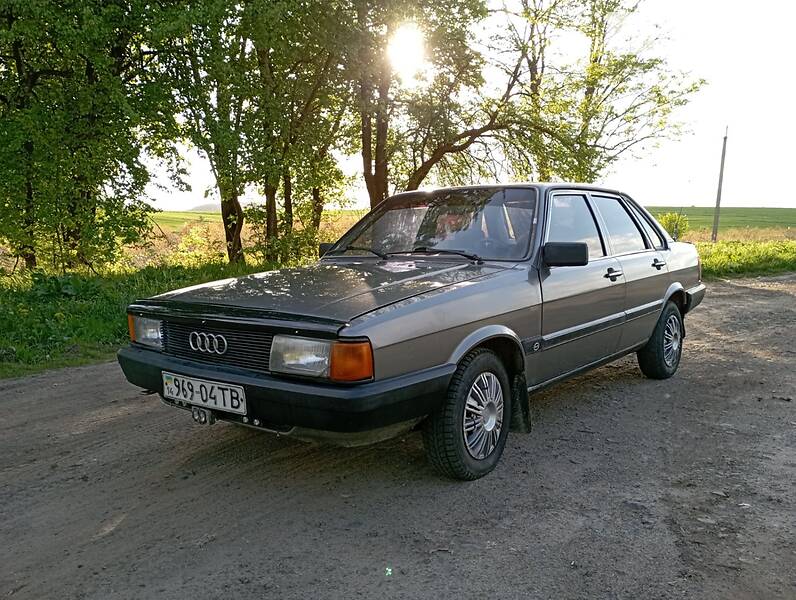 Audi 80
