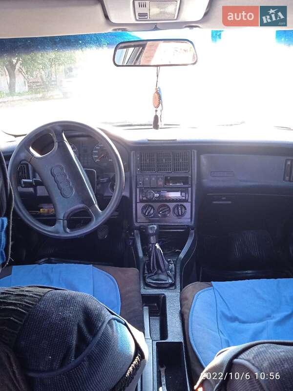 Седан Audi 80 1992 в Глухове