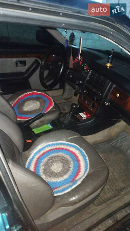 Седан Audi 80 1993 в Первомайську