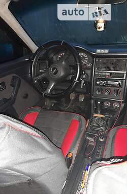 Седан Audi 80 1993 в Полтаве