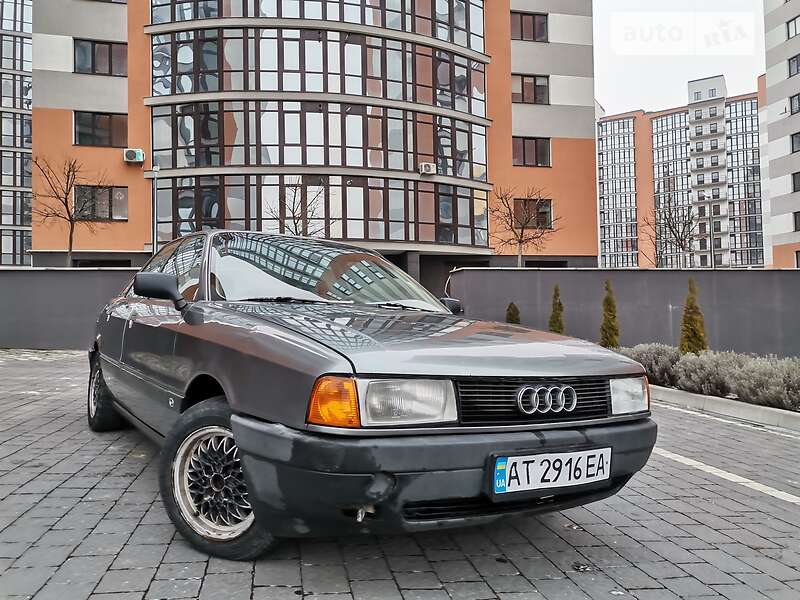 Седан Audi 80 1990 в Івано-Франківську