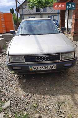 Седан Audi 80 1989 в Иршаве