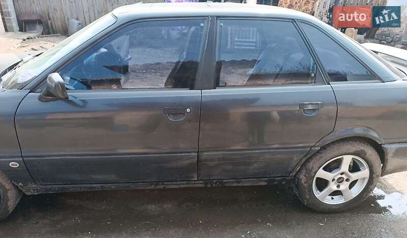 Седан Audi 80 1987 в Звенигородке фото 2 Седан Audi 80 1987 в Звенигородке