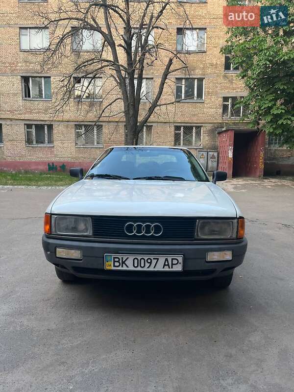 Седан Audi 80 1989 в Корце фото 2 Седан Audi 80 1989 в Корце