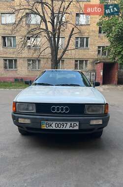 Седан Audi 80 1989 в Киеве