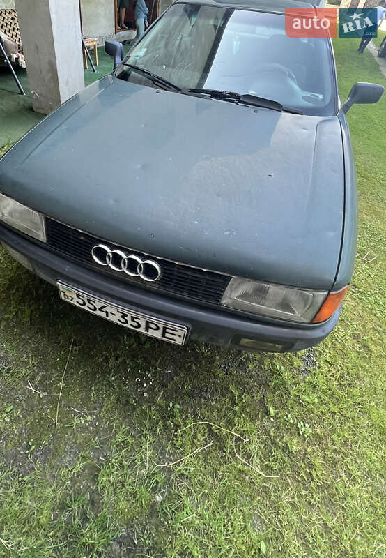 Седан Audi 80 1987 в Хусті