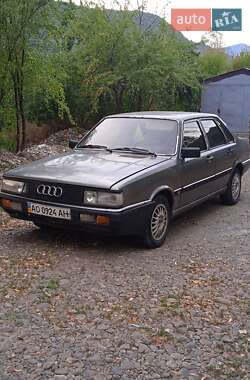 Седан Audi 80 1985 в Хусте