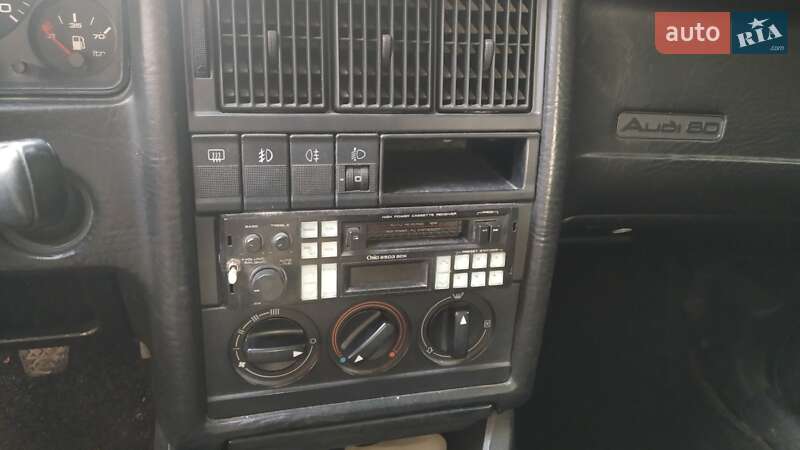 Седан Audi 80 1989 в Ужгороде