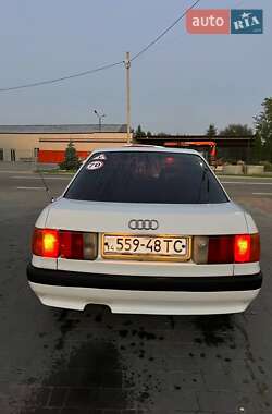 Седан Audi 80 1987 в Каменке-Бугской