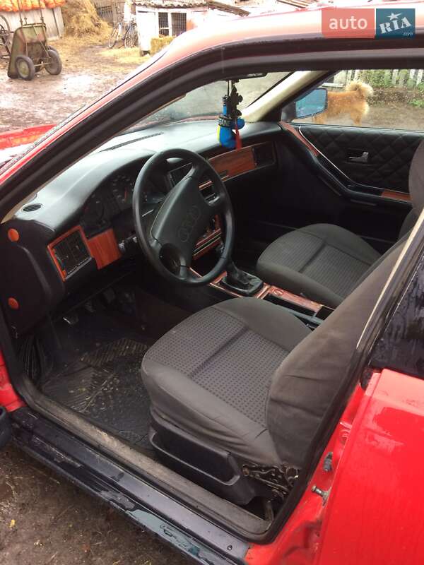 Седан Audi 80 1991 в Теофиполе