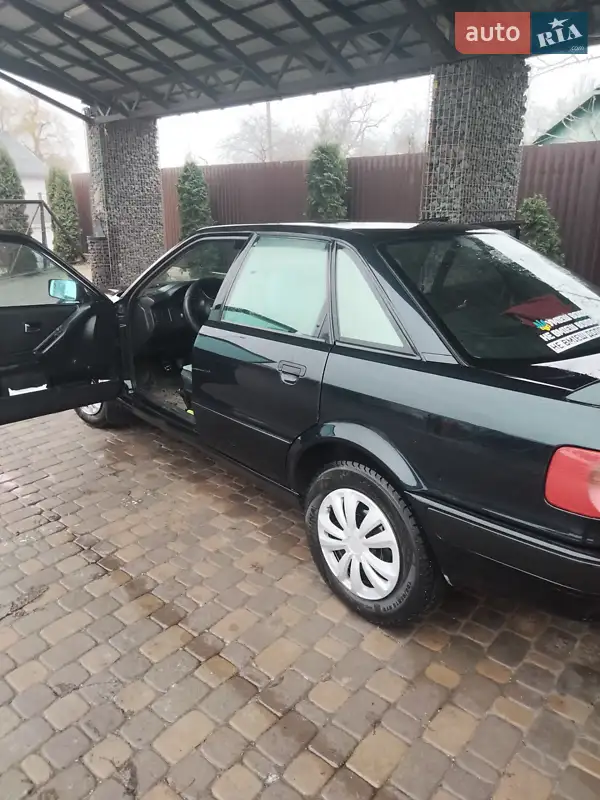 Audi 80