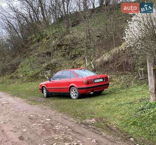 Седан Audi 80 1993 в Залещиках