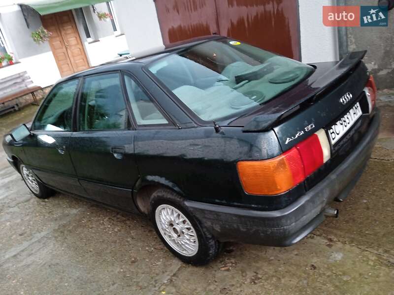 Седан Audi 80 1989 в Самборе