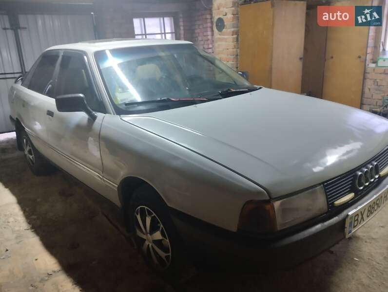 Седан Audi 80 1986 в Ярмолинцях