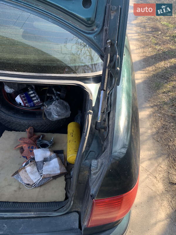 Седан Audi 80 1993 в Хмельницком