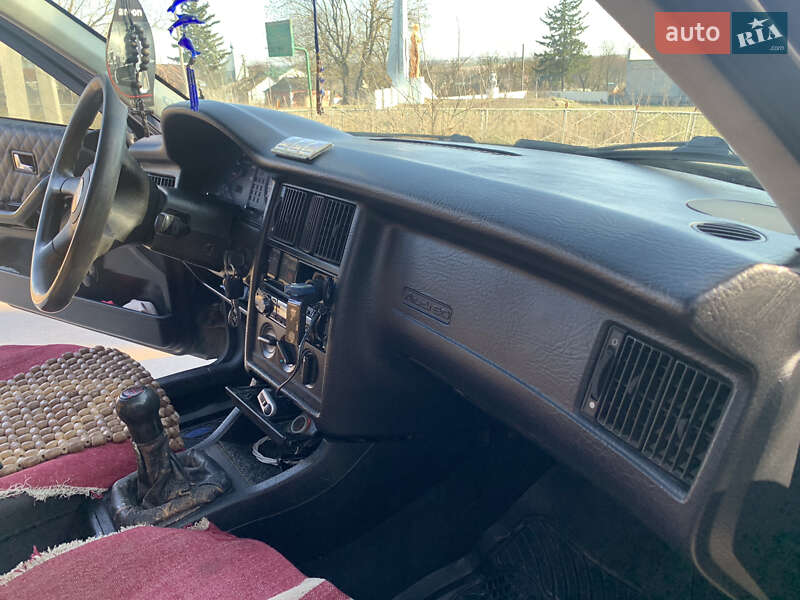 Седан Audi 80 1993 в Хмельницком