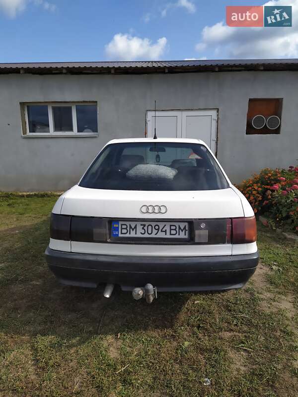 Седан Audi 80 1988 в Глухове