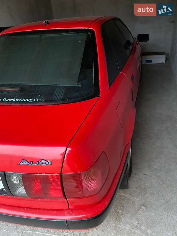 Седан Audi 80 1993 в Залещиках
