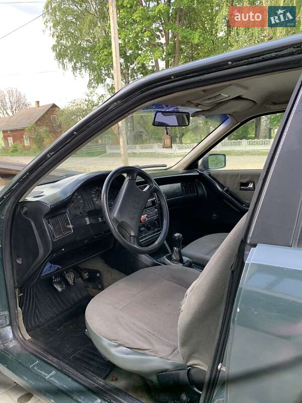 Седан Audi 80 1987 в Чернівцях фото 2 Седан Audi 80 1987 в Чернівцях