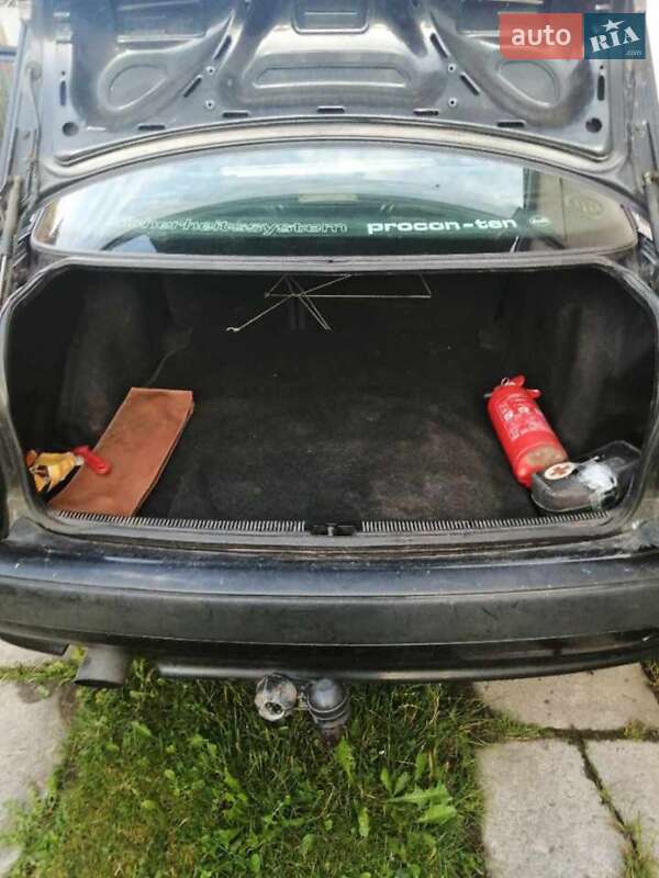 Седан Audi 80 1993 в Каменке-Бугской фото 2 Седан Audi 80 1993 в Каменке-Бугской