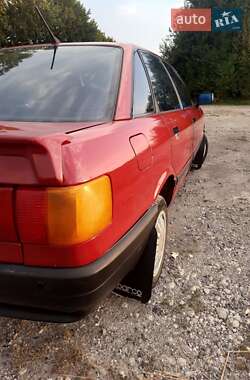 Седан Audi 80 1990 в 