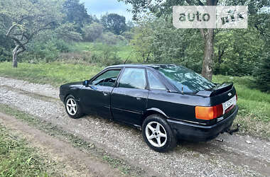 Седан Audi 80 1989 в Косове