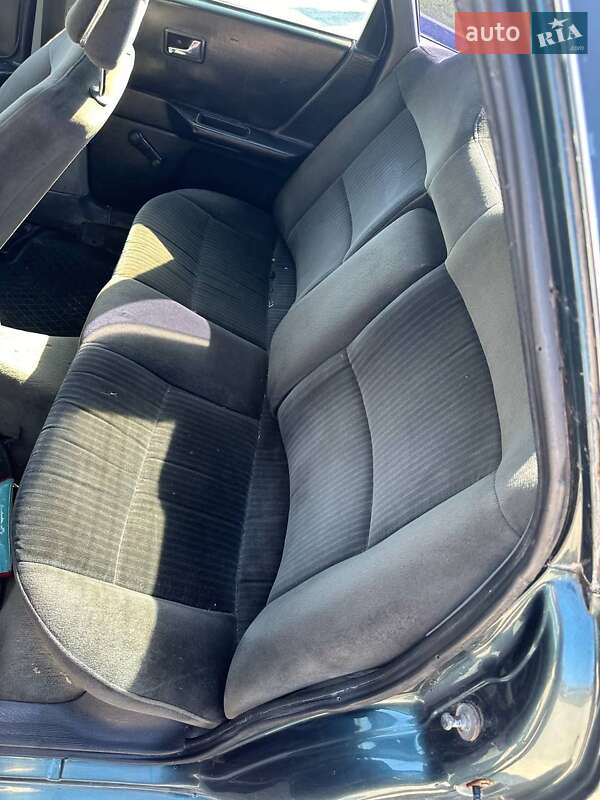 Седан Audi 80 1990 в Шумске