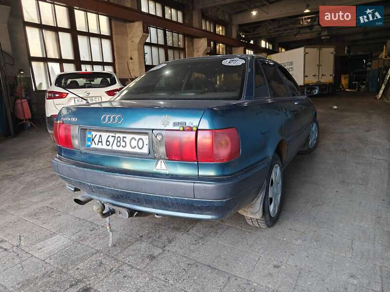 Седан Audi 80 1992 в Киеве