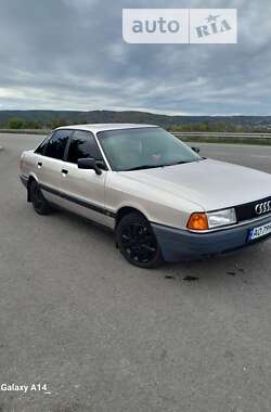 Седан Audi 80 1989 в Виноградові