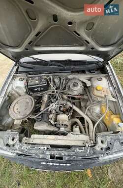 Седан Audi 80 1985 в Ивано-Франковске