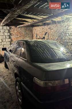 Седан Audi 80 1988 в Бару