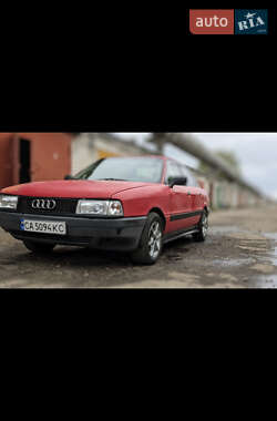 Седан Audi 80 1988 в Черкасах