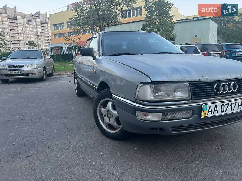 Седан Audi 80 1988 в Киеве