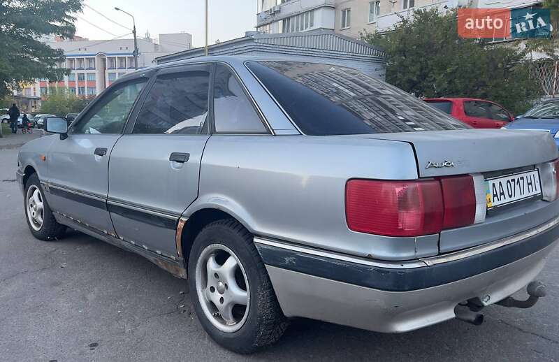 Седан Audi 80 1988 в Киеве