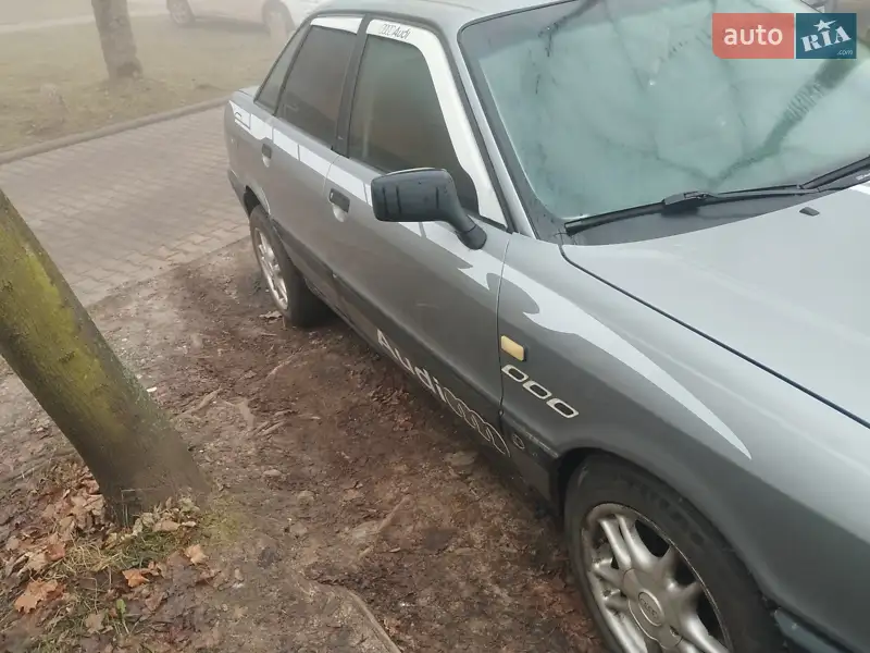 Седан Audi 80 1988 в 