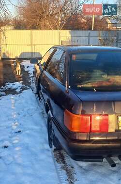 Седан Audi 80 1990 в 