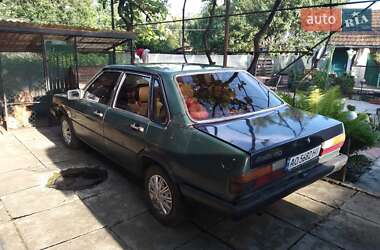 Седан Audi 80 1979 в Сваляві