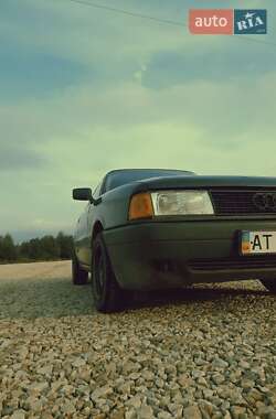 Седан Audi 80 1990 в Долине