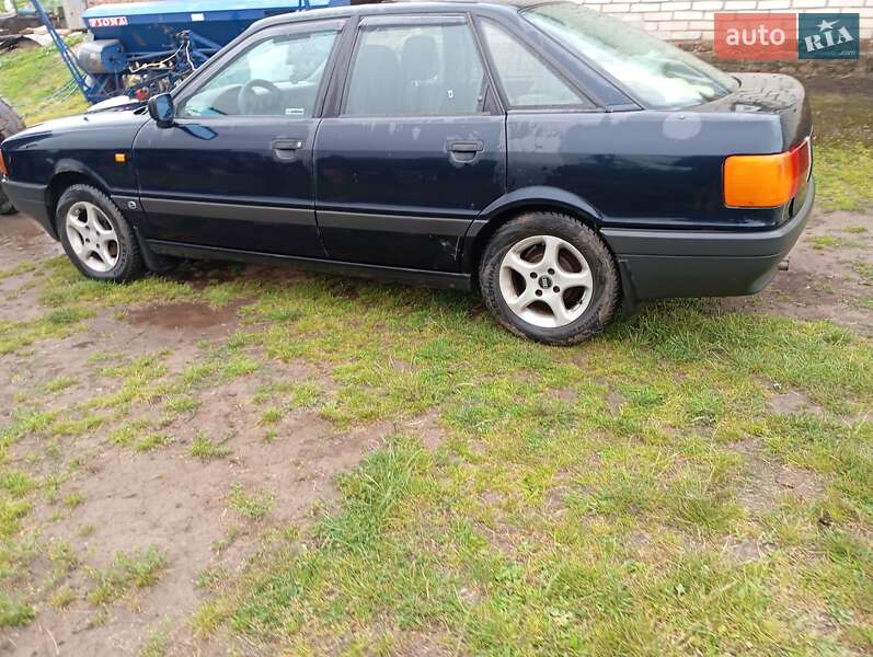 Седан Audi 80 1991 в Луцке фото 4 Седан Audi 80 1991 в Луцке