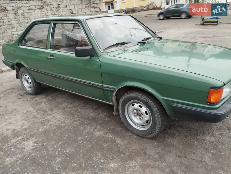 Седан Audi 80 1982 в 