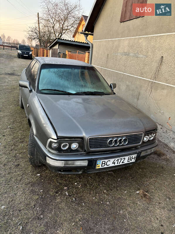 Седан Audi 80 1992 в Буську