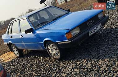 Седан Audi 80 1982 в Луцьку