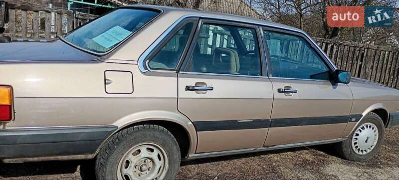 Седан Audi 80 1986 в Тараще фото 5 Седан Audi 80 1986 в Тараще