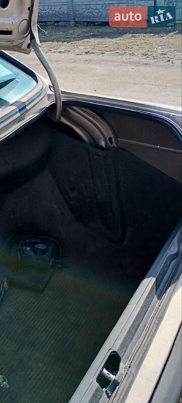 Седан Audi 80 1986 в Тараще фото 17 Седан Audi 80 1986 в Тараще